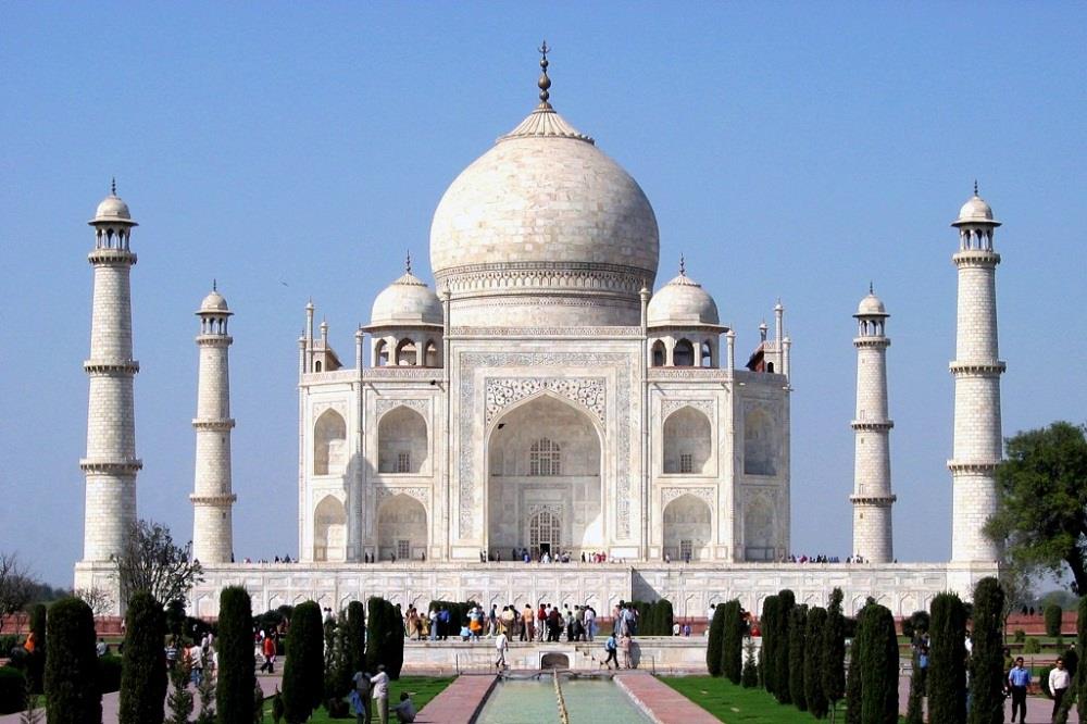 Himachal Tour Packages with Taj Mahal