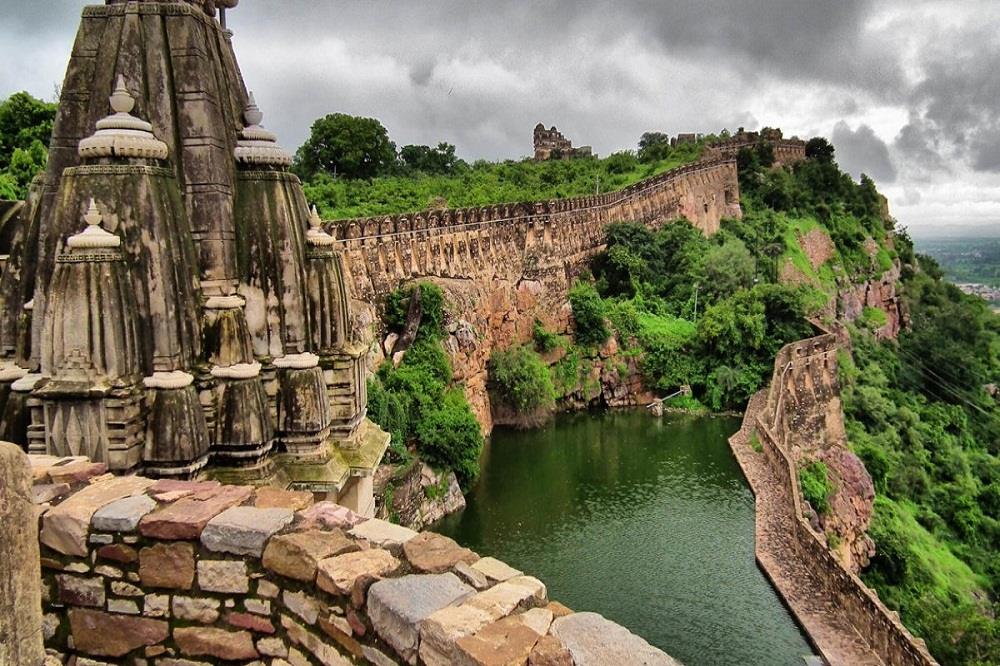 Udaipur With Chittorgarh Tour Packages